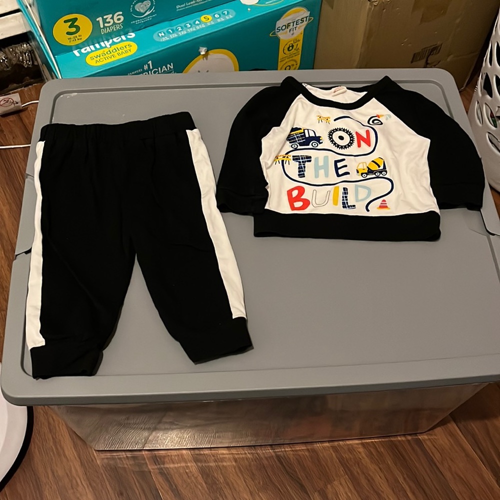 Baby clothes size 3-months
